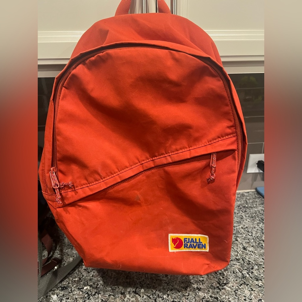 Fjall Raven VARDAG 25 Bookbag Bag Unisex Gently Used Orange Backpack FjallRaven
